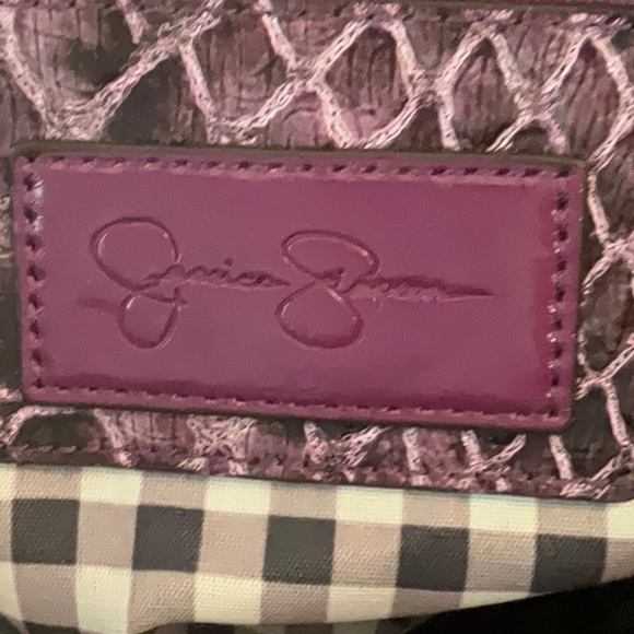 JESSICA SIMPSON PU PURPLE PURSE - Picture 4 of 8